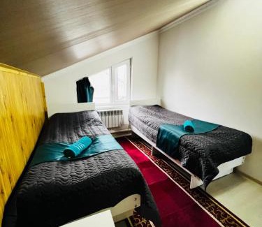 Karakol Cama Y Desayuno | Guesthouse GreatHome