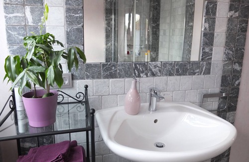 Landolfshausen Apartamento | Pensión en un bosque cierre idílica