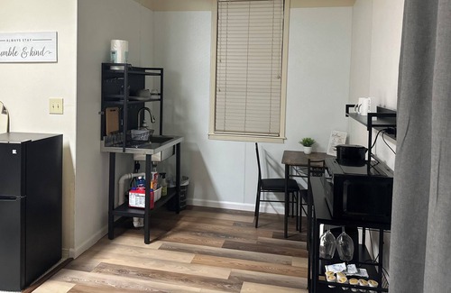 Little Rock Apartamento | Guesthouse in the ❤️ west LR