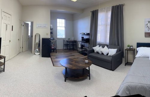 Little Rock Apartamento | Guesthouse in the ❤️ west LR
