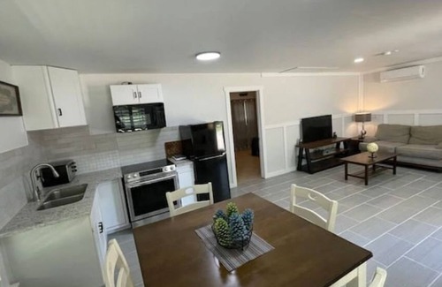 Hortense Casa | GuestHouse In Waverly Forest