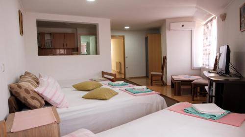Bosnia Casa | Guesthouse "INES"