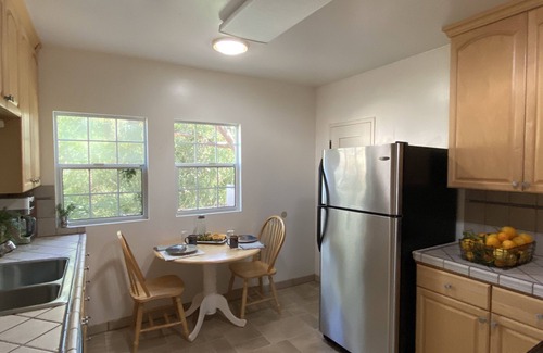 Ojai Casa | Guesthouse nestled in acres of organic avocado and pixie tangerine orchards.