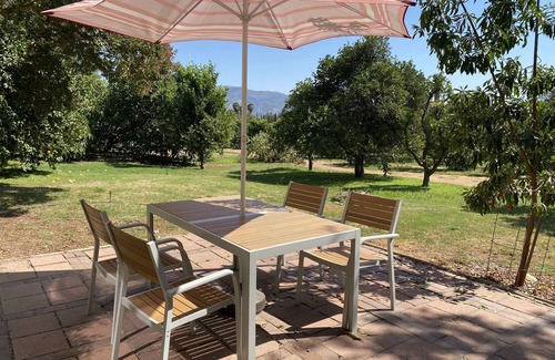 Ojai Casa | Guesthouse nestled in acres of organic avocado and pixie tangerine orchards.