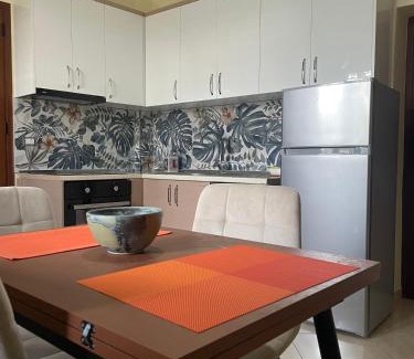 Ishem Casa | Guesthouse Shtëpia në Pyll