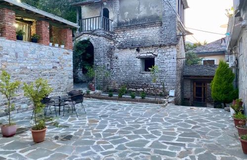 Gjirokaster Apartamento | Guesthouse Vila ERI
