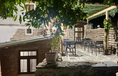 Gjirokaster Apartamento | Guesthouse Vila ERI