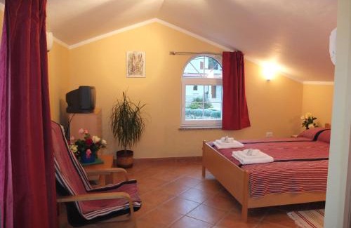Brsec Casa | Guesthouse Villa AnnaDora
