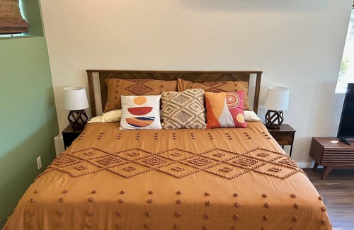 Lakeside Apartamento | Guesthouse With Beautiful Views! Ceci Suite