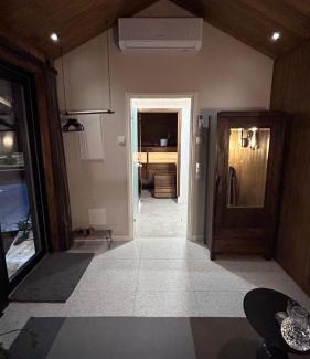 Nokia Apartamento | Guesthouse with sauna & hot tub & cold water tub