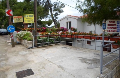 Sobra Apartamento | #GUESTHOUSESOBRA Room with Balcony&Sea View, private ext. bathroom S5