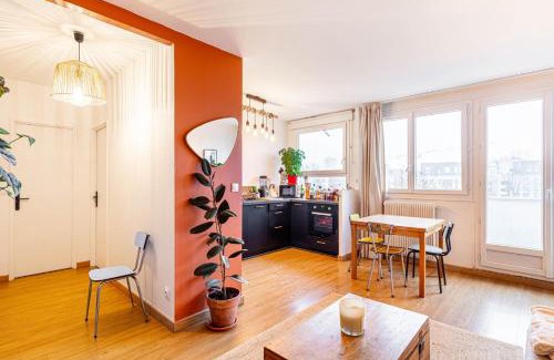 Le Pre-Saint-Gervais Apartamento | GuestReady - Élégance Lumineuse Près de Paris