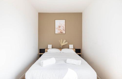 Romainville Casa | GuestReady - A Touch of Elegance in Romainville