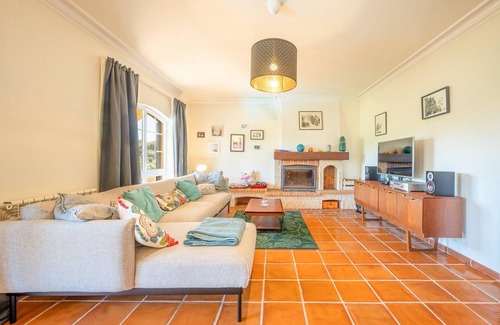 Sao Joao das Lampas Villa | GuestReady - Casa Lampas