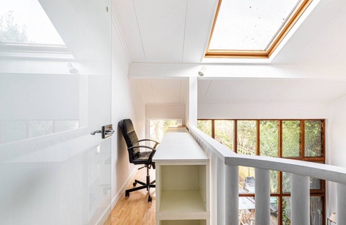 Louis Bertrand-Mirabeau-Semard Casa | GuestReady - Charming house just outside Paris