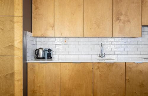 Grand Canal Dock Apartamento | GuestReady - Charming retreat in Dublin
