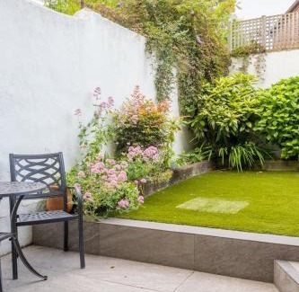 Grand Canal Dock Apartamento | GuestReady - Charming retreat in Dublin