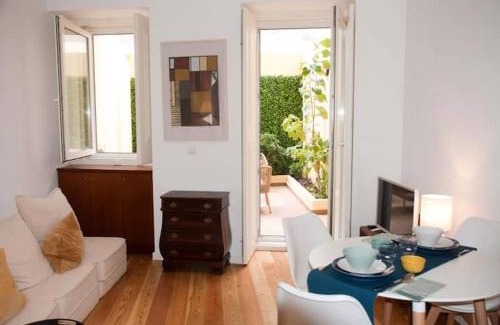 Restelo Apartamento | GuestReady - Charming stay with a garden