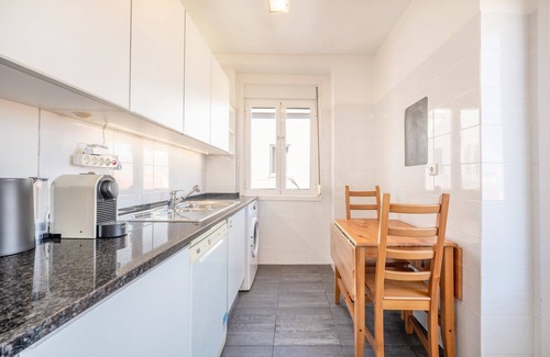 Sao Joao de Deus Apartamento | GuestReady - Vistas a la ciudad y confort en Arroios