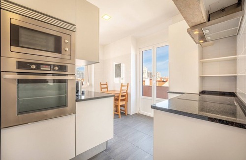 Sao Joao de Deus Apartamento | GuestReady - Vistas a la ciudad y confort en Arroios