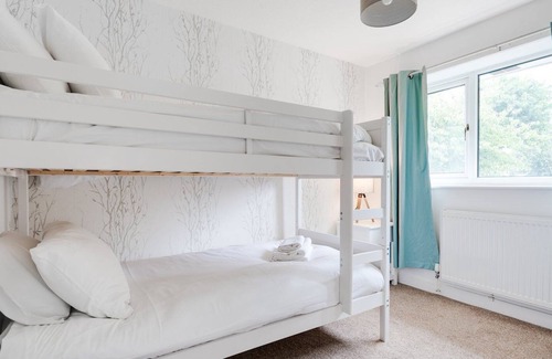Eccles Casa | GuestReady - Newly renovated near Trafford centre