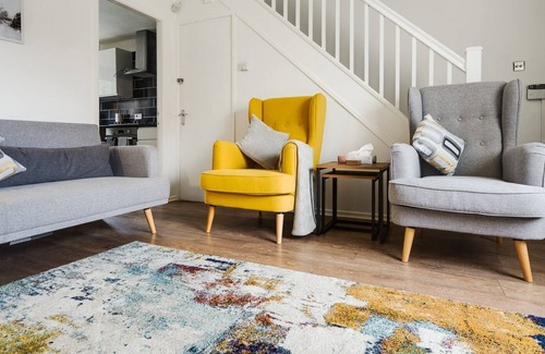 Eccles Casa | GuestReady - Newly renovated near Trafford centre