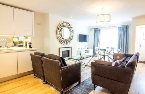 Malahide Apartamento | GuestReady - Stunning 2BR Flat with Sea View