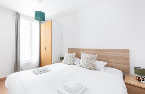 Quartier Sainte-Avoye Apartamento | GuestReady - Stylish Escape in Folie-Méricourt