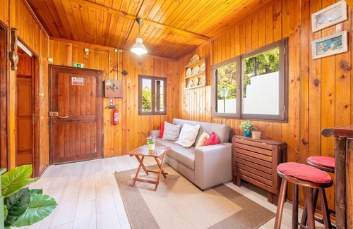 Charneca de Caparica e Sobreda Chalet De Esquí | GuestReady - Summer Fresco near Telha Beach