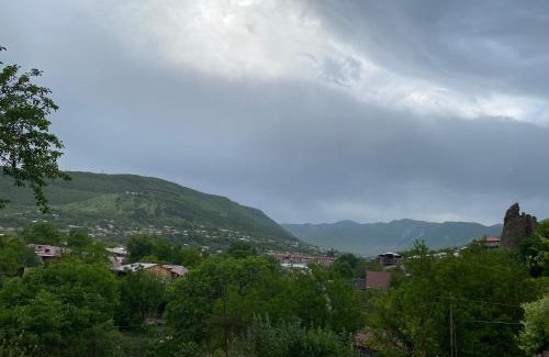 Goris Casa | Guiding home