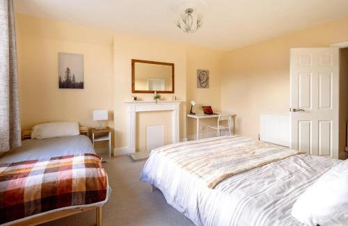 Guildford Apartamento | Guildford Station with Parking