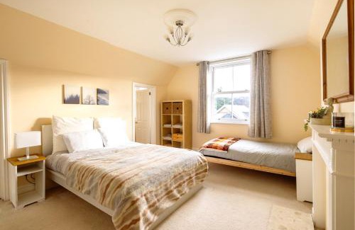 Guildford Apartamento | Guildford Station with Parking