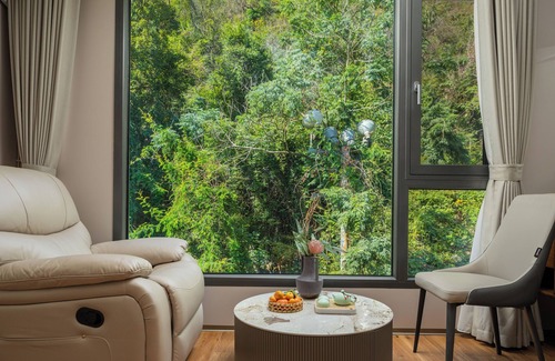Xiufeng Hotel | Guilin Mountain & Garden Retreat