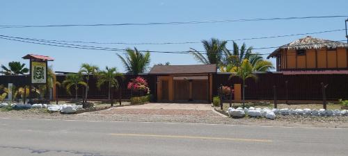 Punta Sal Casa | Guille Bungalows