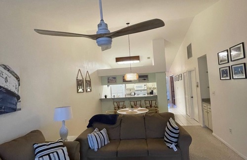 Bokeelia Condominio | Gulf Access Lake View Bokeelia Condo with Boat Slip.