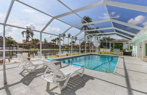 Yacht Club Casa | Gulf Access, Pool Table, Heated Pool, Sleeps 12 - Villa Dolphin Sunset