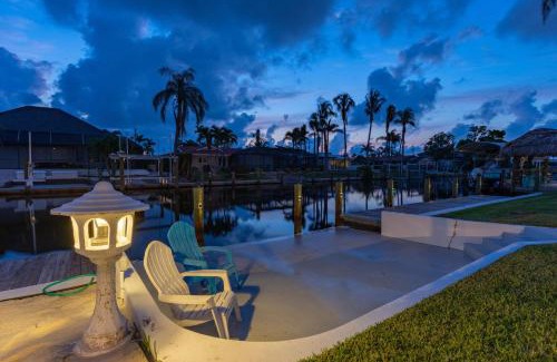 Yacht Club Casa | Gulf Access, Pool Table, Heated Pool, Sleeps 12 - Villa Dolphin Sunset