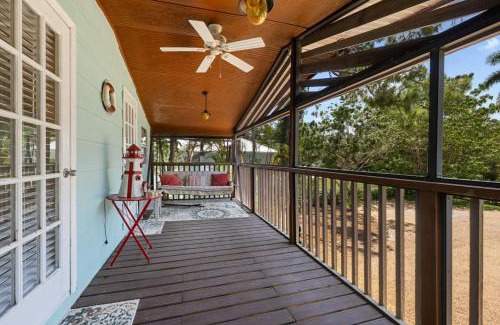 North Naples Casa | Gulf Access Waterfront Oasis with Heated Pool! Near Beach & Mercato!