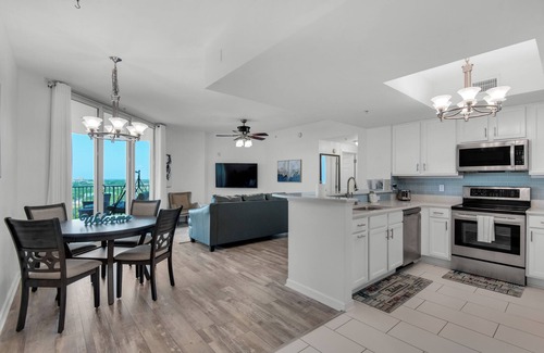Indian Bayou Complejo | Gulf & Bay View 11th floor Destin resort 2 bed, 2 bath near white sand beaches