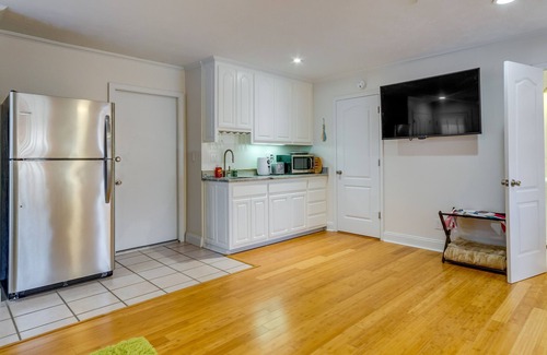 Gulf Breeze Apartamento | Gulf Breeze Vacation Rental for 2 w/ Pool Access!
