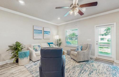 South Pensacola Casa | Gulf Coast Getaway