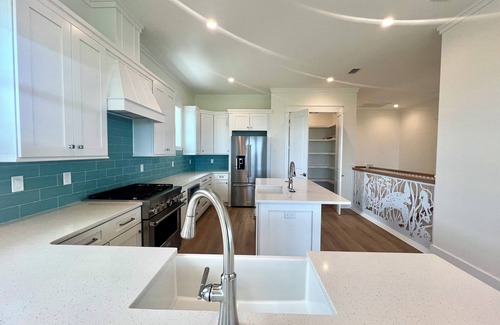 Cape San Blas Casa | Gulf front, elevator, private pool/hot tub, outdoor dining, beach gear!