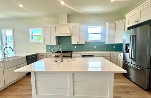Cape San Blas Casa | Gulf front, elevator, private pool/hot tub, outdoor dining, beach gear!
