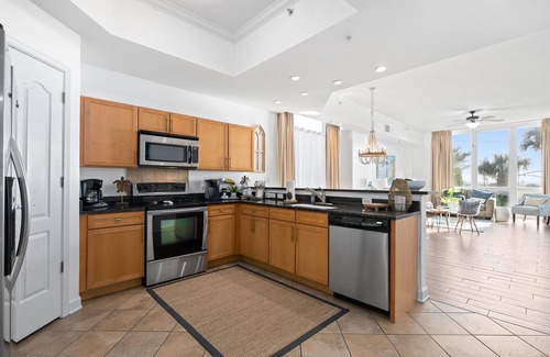 Gulfport Condominio | Gulf-Front Luxury End Unit with Infinity Pool,