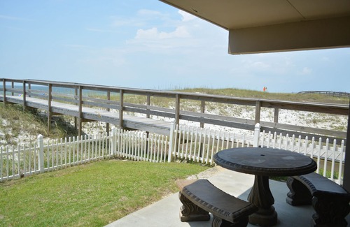 Ono Island Condominio | Gulf Front Ocean Breeze West 106