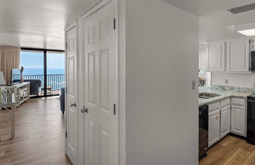 Seagrove Beach Condominio | Gulf Front One Seagrove Place - 6th Floor Views; Pool + Fitness Center