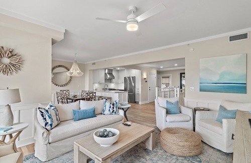 WaterSound Beach Condominio | GULF FRONT, PRIVATE BEACH, Pool, Beach Set Up included Mar-Oct!