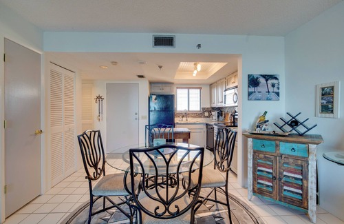 Hudson Condominio | Gulf-Front Views: Coastal Hudson Condo!