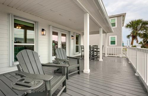 Gulf Shores Casa | Gulf Shores Cottage with Water Views, Walk to Beach!
