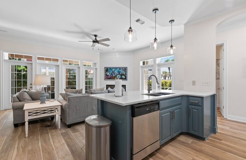 Avalon Beach Estates Casa | Gulf-View 6 Bdrm, Pool, Hot-Tub, Gated Beach, with Tower Suite!